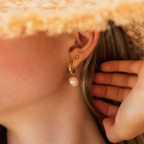 Pearl Gold Huggie Earrings
